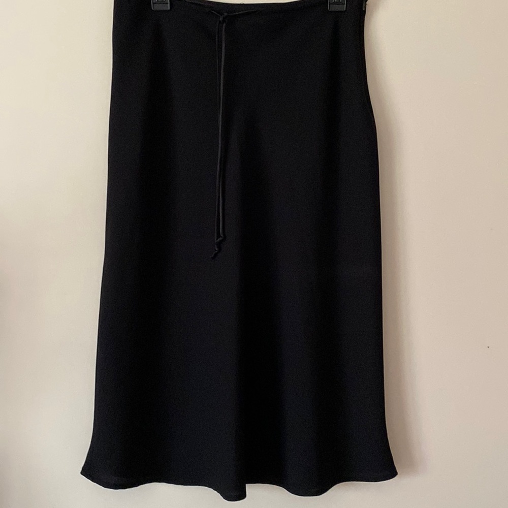 Women’s Evan Picone black Skirt Size 12 100% polyester w/ cord tie Y2K